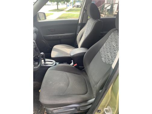 2010 Kia Soul +