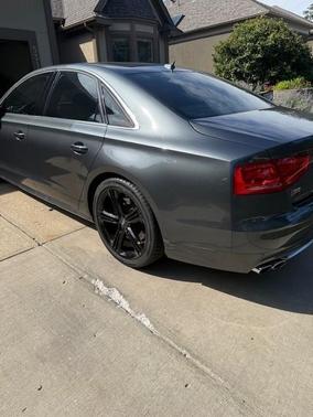 Gray 2014 Audi S8 4.0T