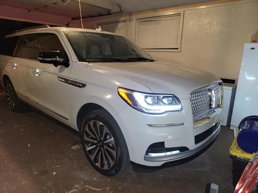 2022 Lincoln Navigator L Reserve