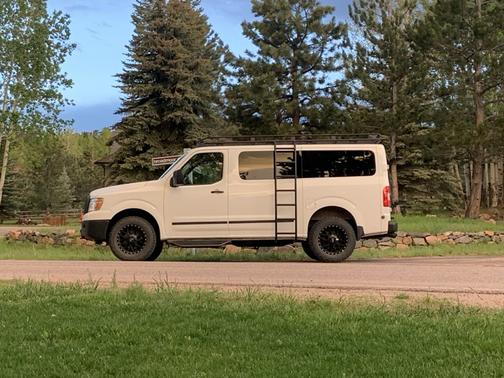2020 Nissan NV Passenger NV3500 HD SL V8