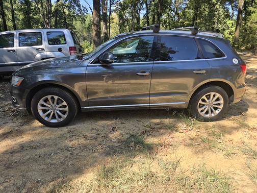 Gray 2015 Audi Q5 2.0T Premium