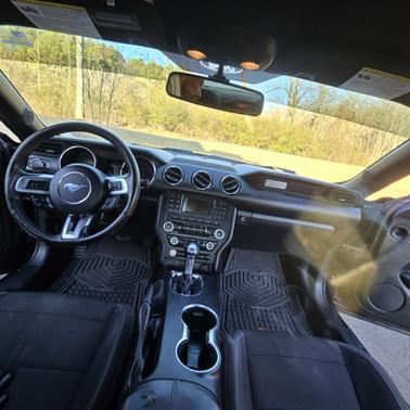 2015 Ford Mustang V6