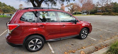 2017 Subaru Forester 2.5i