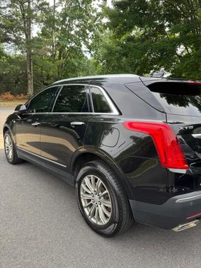 Black 2017 Cadillac XT5 Luxury
