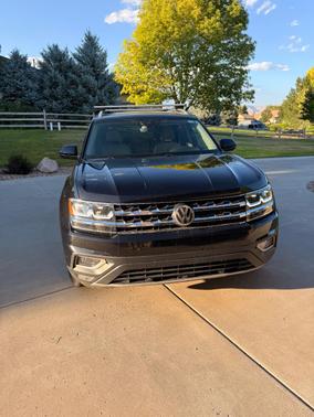 Black 2019 Volkswagen Atlas 3.6L SEL Premium