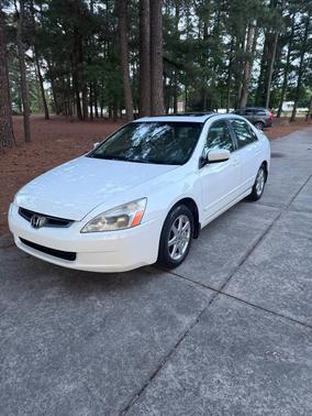 White 2004 Honda Accord EX-L