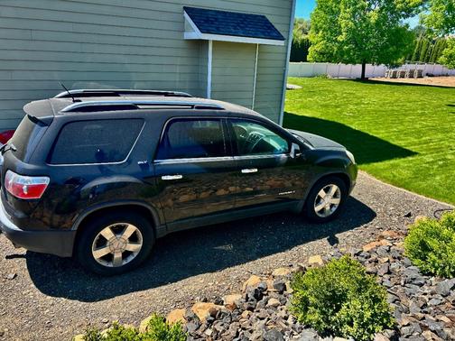 Black 2008 GMC Acadia SLT1