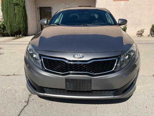 Beige 2013 Kia Optima SX