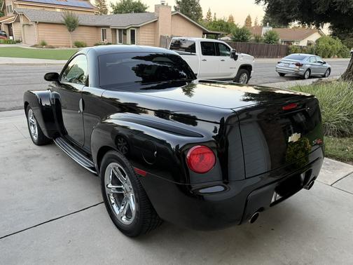 Black 2005 Chevrolet SSR Base