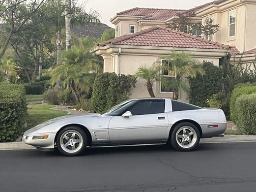 Silver 1996 Chevrolet Corvette Base