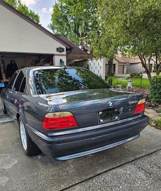 Gray 2001 BMW 740 i