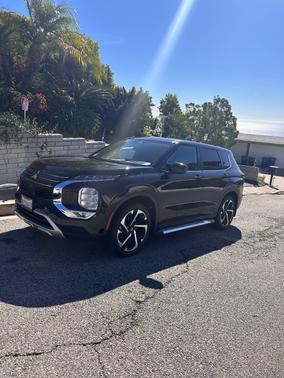 2022 Mitsubishi Outlander Black Edition