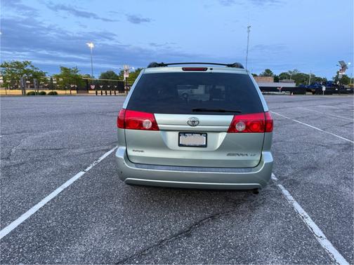 2008 Toyota Sienna LE