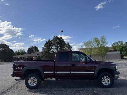 2002 Chevrolet Silverado 2500 LT H/D Extended Cab