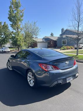 Blue 2013 Hyundai Genesis Coupe 2.0T Premium
