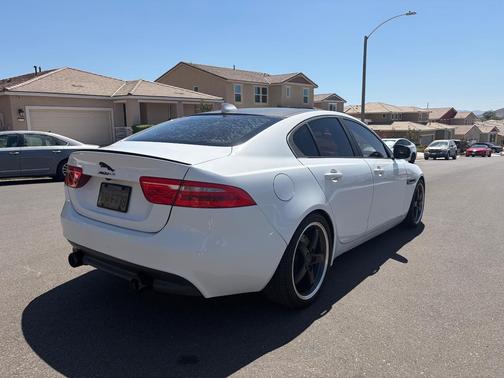 White 2017 Jaguar XE 25t