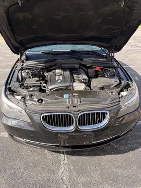 Black 2010 BMW 528 i xDrive