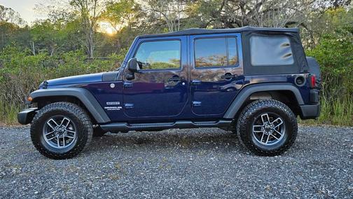Blue 2013 Jeep Wrangler Unlimited Sport
