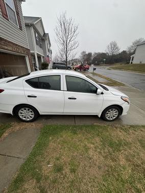2019 Nissan Versa 1.6 S+