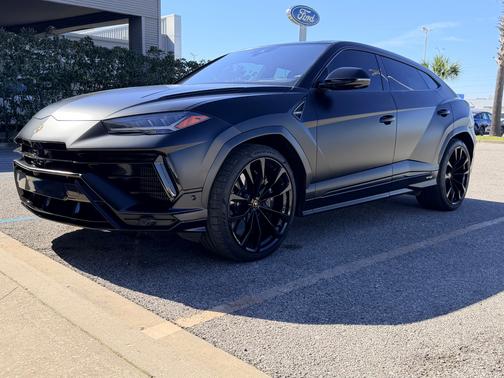 2024 Lamborghini Urus S