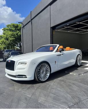 2016 Rolls-Royce Dawn Base