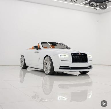 2016 Rolls-Royce Dawn Base