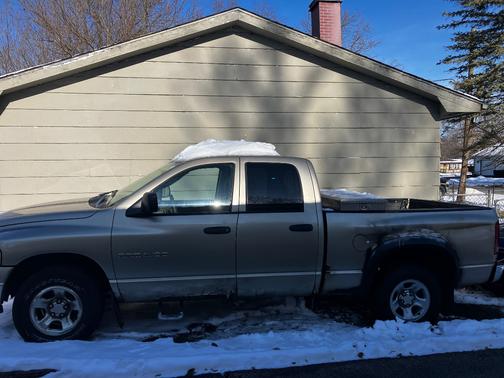 2004 Dodge Ram 1500 SLT Quad Cab