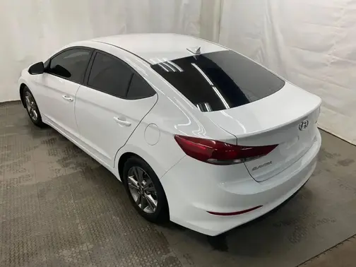 White 2018 Hyundai ELANTRA SEL