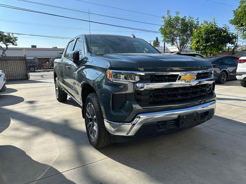 2025 Chevrolet Silverado 1500 LT