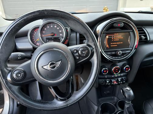 2017 MINI Hardtop Cooper