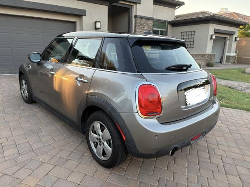 2017 MINI Hardtop Cooper