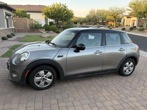2017 MINI Hardtop Cooper