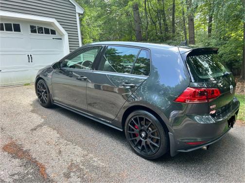 2016 Volkswagen Golf GTI 2.0T Autobahn w/Performance Package 4-Door