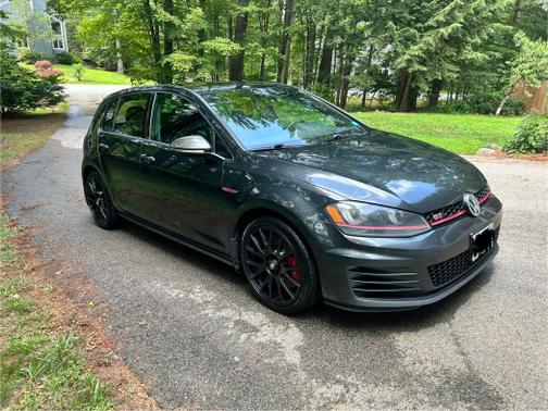 2016 Volkswagen Golf GTI 2.0T Autobahn w/Performance Package 4-Door