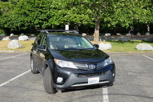 Black 2013 Toyota RAV4 XLE