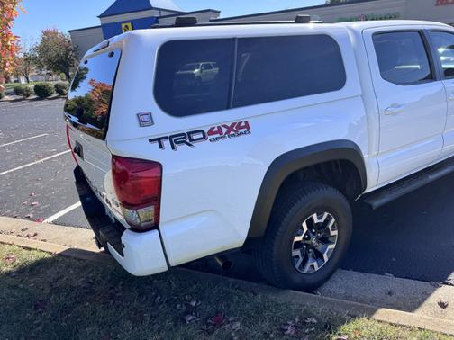 2016 Toyota Tacoma TRD Sport