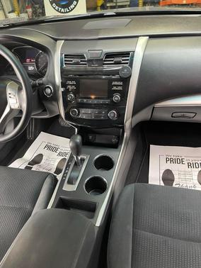 Black 2015 Nissan Altima 2.5 S
