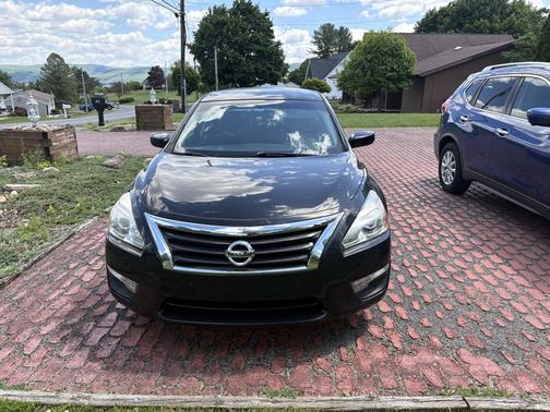 Black 2015 Nissan Altima 2.5 S