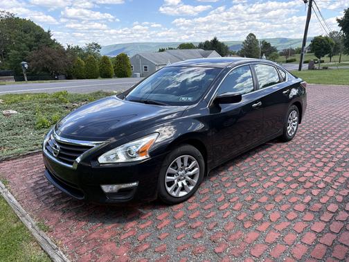 Black 2015 Nissan Altima 2.5 S