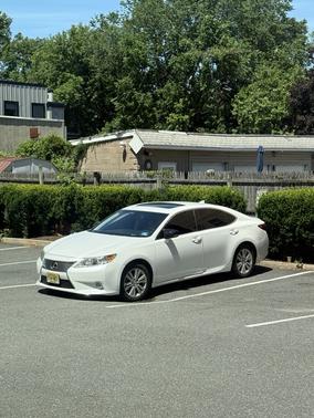 White 2015 Lexus ES 350 Crafted Line