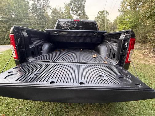 Gray 2019 RAM 1500 Big Horn