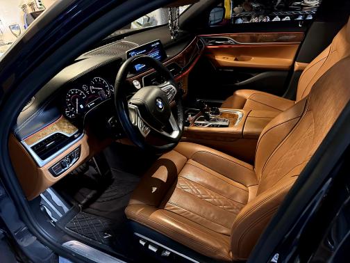 2017 BMW 750 i xDrive