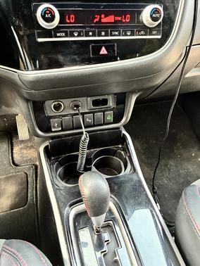 Black 2020 Mitsubishi Outlander SEL