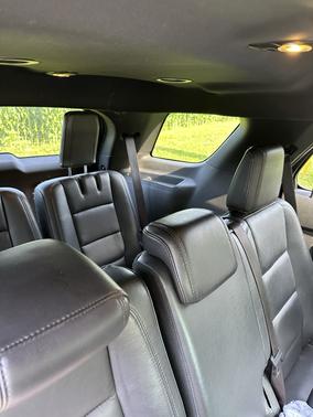 Silver 2014 Ford Explorer XLT