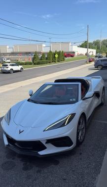 White 2023 Chevrolet Corvette Stingray w/2LT