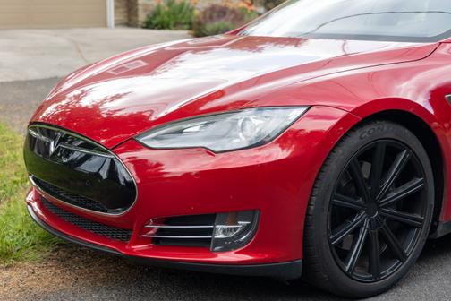 2014 Tesla Model S Performance