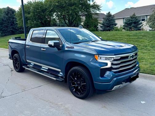 Blue 2024 Chevrolet Silverado 1500 High Country