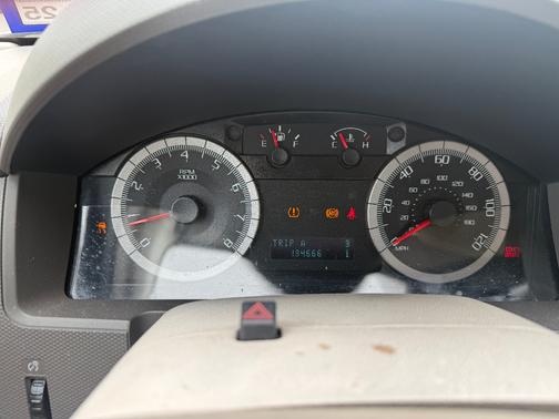 White 2009 Ford Escape XLT