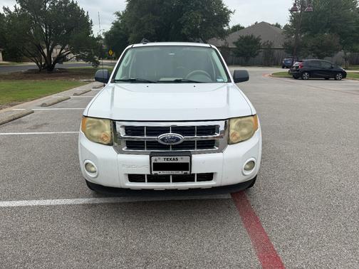 White 2009 Ford Escape XLT