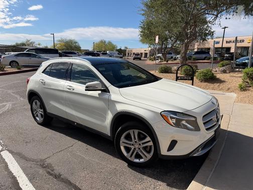 2017 Mercedes-Benz GLA 250 Base